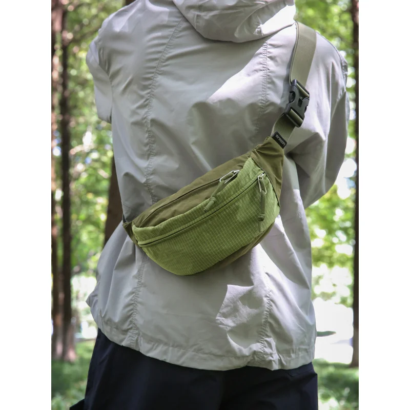Japanese StyleinsTrendy brand chest bag for men, portable small backpack for outdoor sports, waterproof crossbody bag for women,