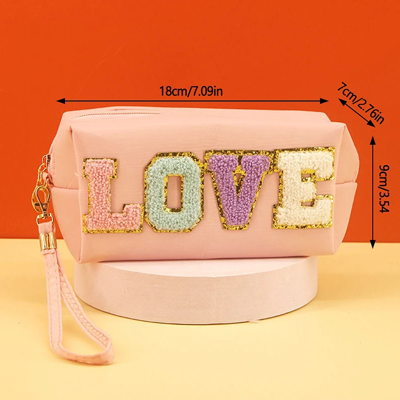 กระเป๋าปักลายตัวอักษร Love เมคอัพพร้อมซิปกระเป๋าเข้าห้องน้ำแบบพกพา tas kosmetik สำหรับใช้ในชีวิตประจำวัน