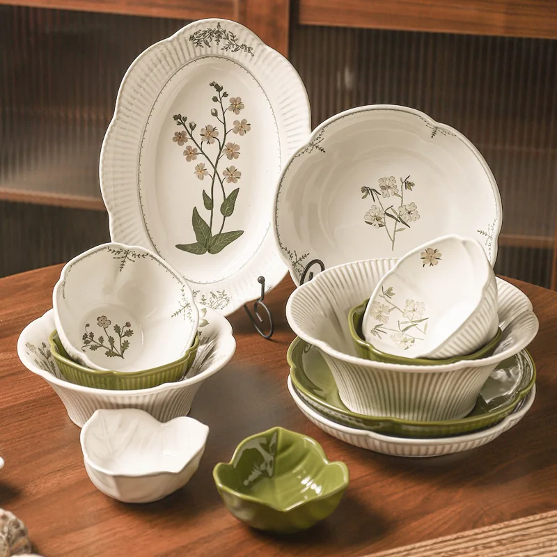 High Quality Luxury Nordic Rustic White Green Glazed Flower Floral Design Ceramic Porcelain Tableware Dinnerware Bowl Plate Set