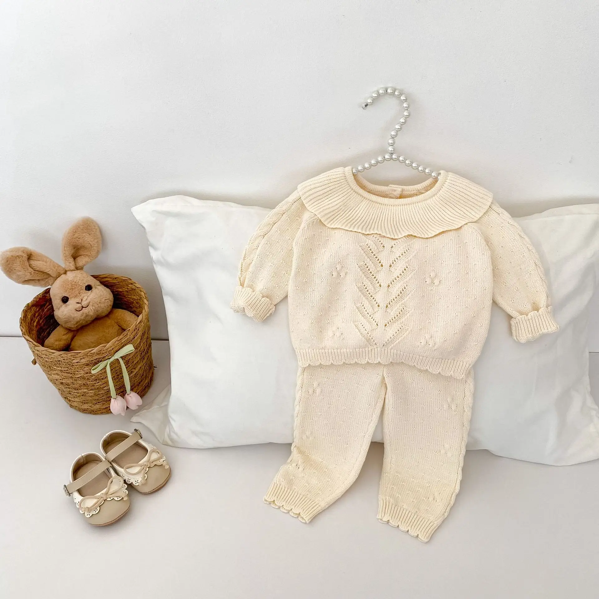 Spring and Autumn Sweater Baby Girl Lotus Leaf Collar Top+Twisted Rope Knitted Pants