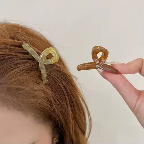 4.5cm Mini Cute Claw Clip Small Girl Hair Claw Semi Transparent Bangs Side Clip Small Shark Clip Women's Hair Apparel Accessory - Image 2