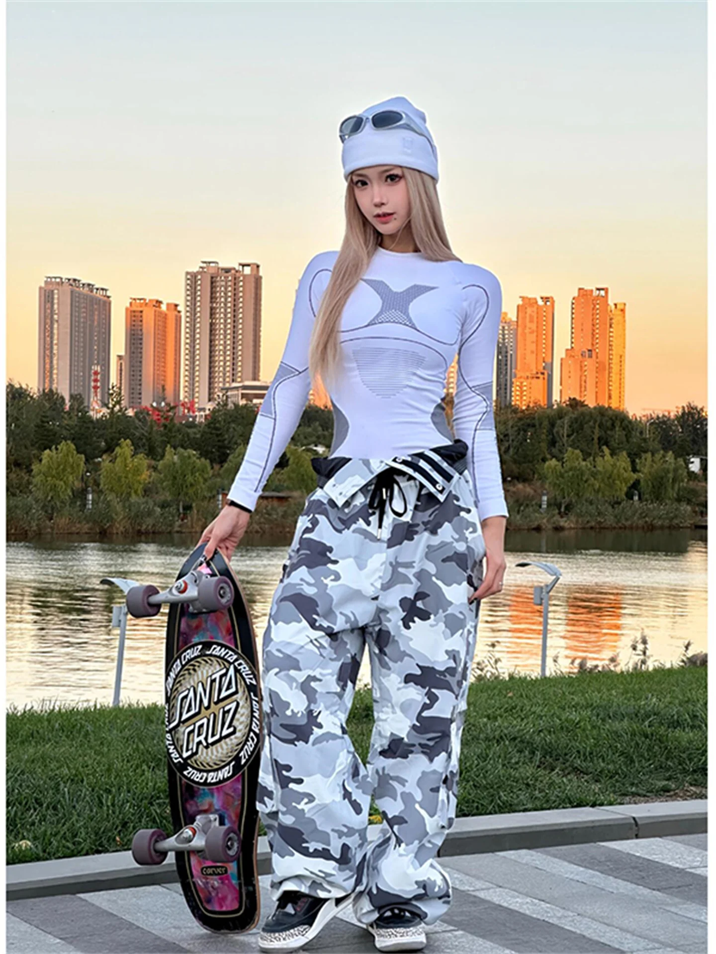 

Camouflage Ski Pants Men's Women's Winter Fleece Heavy Duty Waterproof Professional Snowboard Sports Suit Set