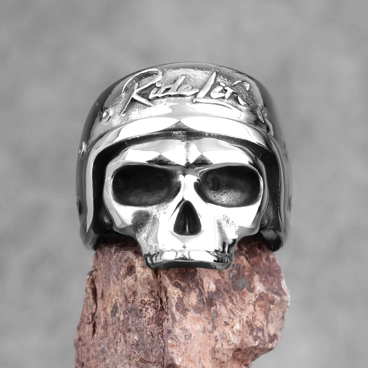 Rider Life Skull Biker Gothic Moto Men Rings Punk Hip Hop for Boyfriend Male Stainless Steel Jewelry Creativity Gift Wholesale