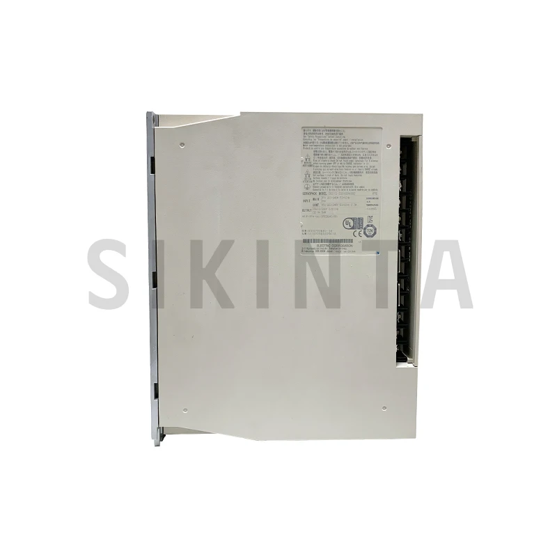 SGD7S-330A00A002 محرك سيرفو يعمل بالتيار المتردد SGD7S330A00A002 جديد شحن مجاني ضمان 1 سنة