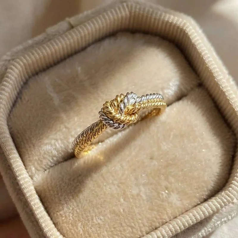 925 Sterling Silver Exquisite Knot Rings Two-tone Lines Twisted Women Rings Female Accessories Daily Wear Fashion Jewelry Gift