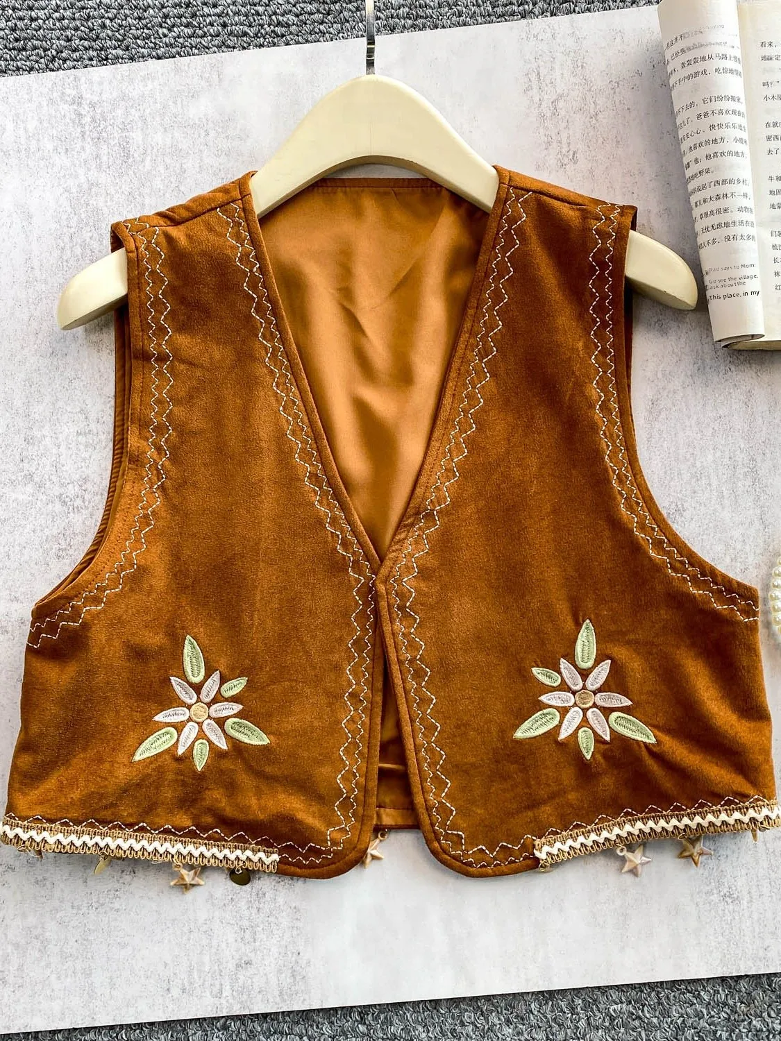 

Тяжелый бархатный тюнер из кожи оленя в стиле ретро с вышивкой, женский свободный утягивающий топ с кисточками, осеннее многослойное пальто с v-образным вырезом