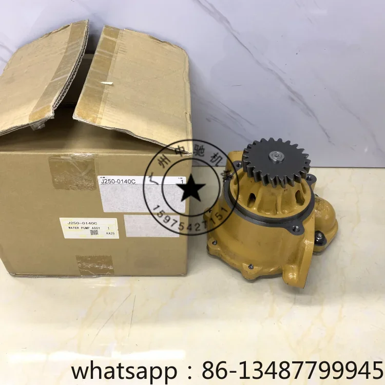 

Водяной насос PC400-3 в сборе 6D125 старый водяной насос 6151-62-1110