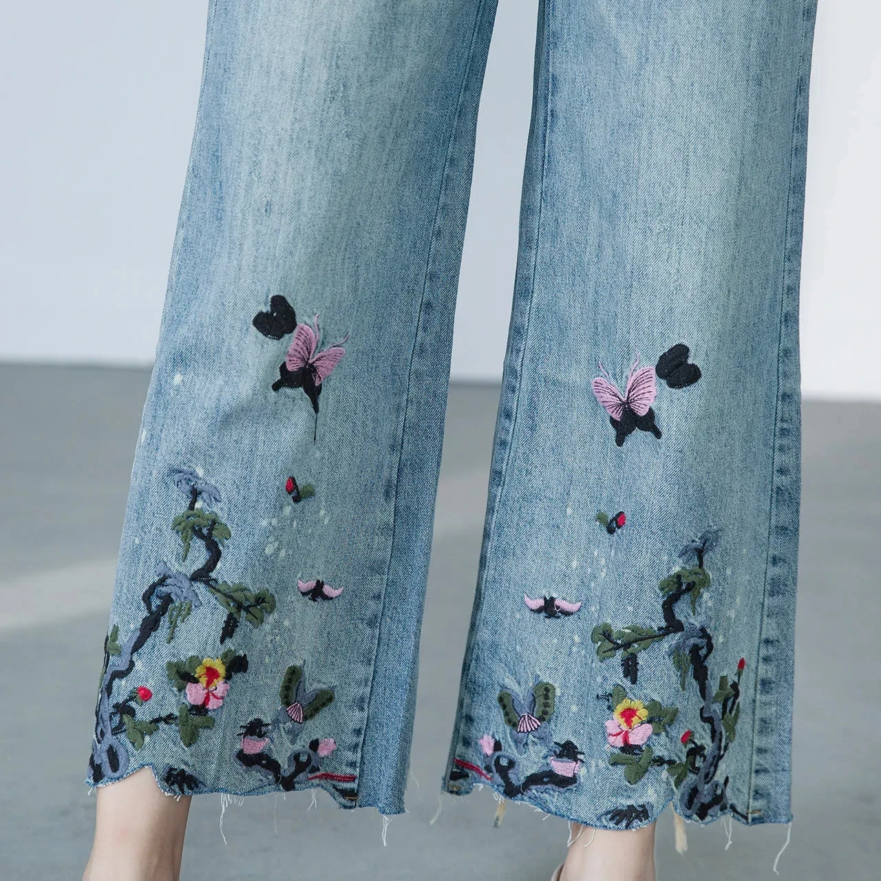 Embroidered Bell Bottoms Female Summer Comfortable Jeans High Waist Fashion Loose Slim Nine-Point Wide-Leg Joker Simple Jeans