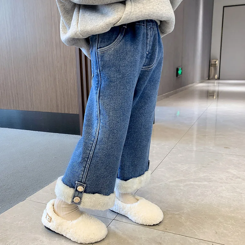 Girls' Fleece Jeans Integrated Fleece Autumn and Winter Clothing Children's Thickened Warm Pants Winter Wide-leg Pants