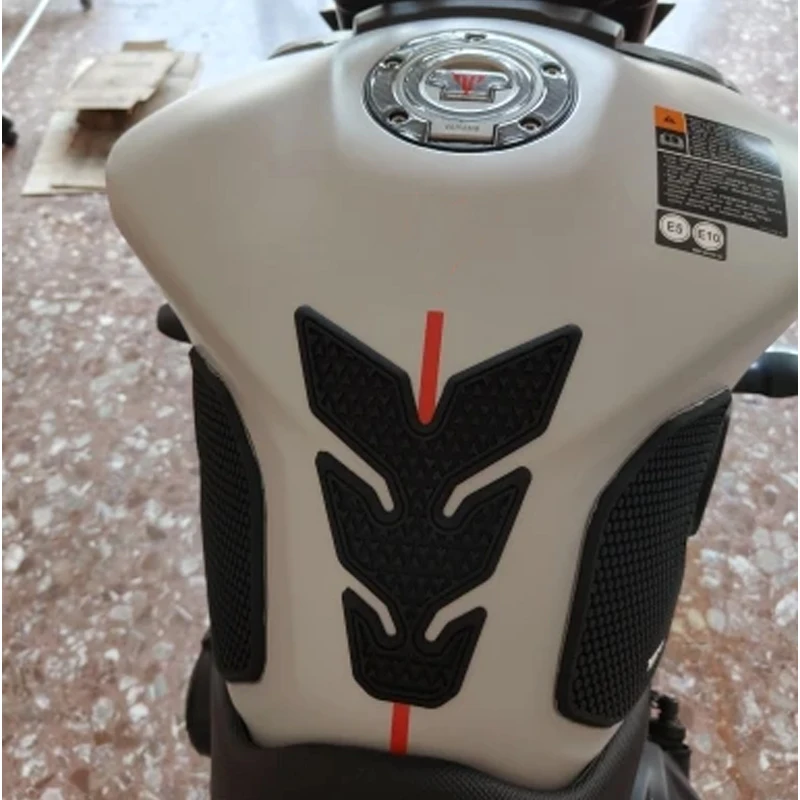 For YAMAHA MT09 FZ-09 FZ09 MT-09 MT 09 2013-2020 2014 2015 2016 2017 Motorcycle Non-slip Side Fuel Tank Stickers Waterproof Pad