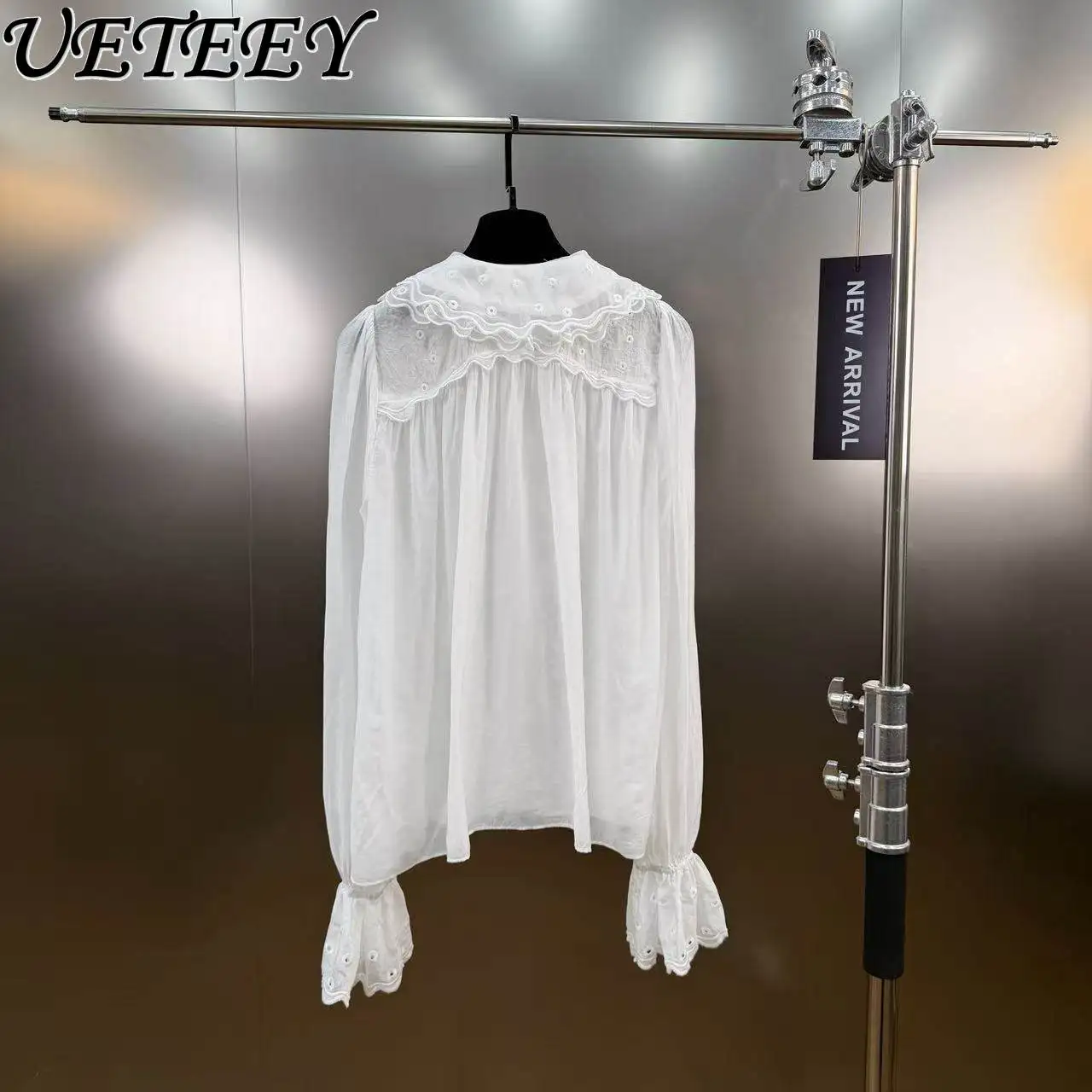 2026 Pantaloni a gamba larga a vita alta stile minimalista primaverile e camicia con colletto in pizzo ricamato bianco Set da due pezzi per pendolari francesi