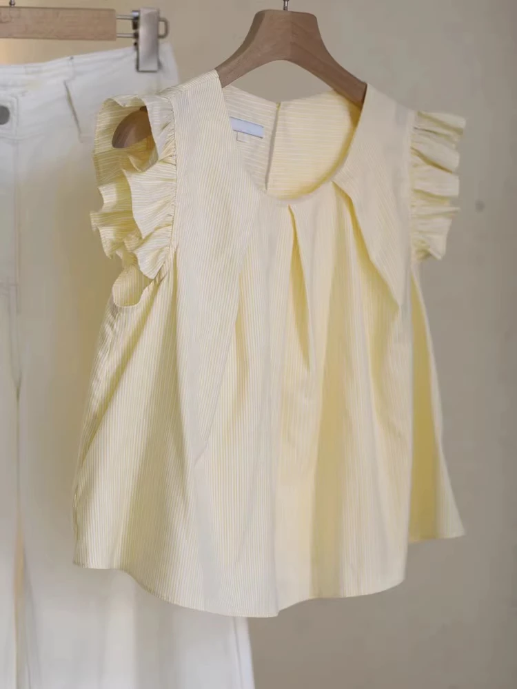 

Летняя женская блузка свободного кроя с круглым вырезом, оборками и рюшами, в нежном французском стиле, модный повседневный топ, омолаживающий образ