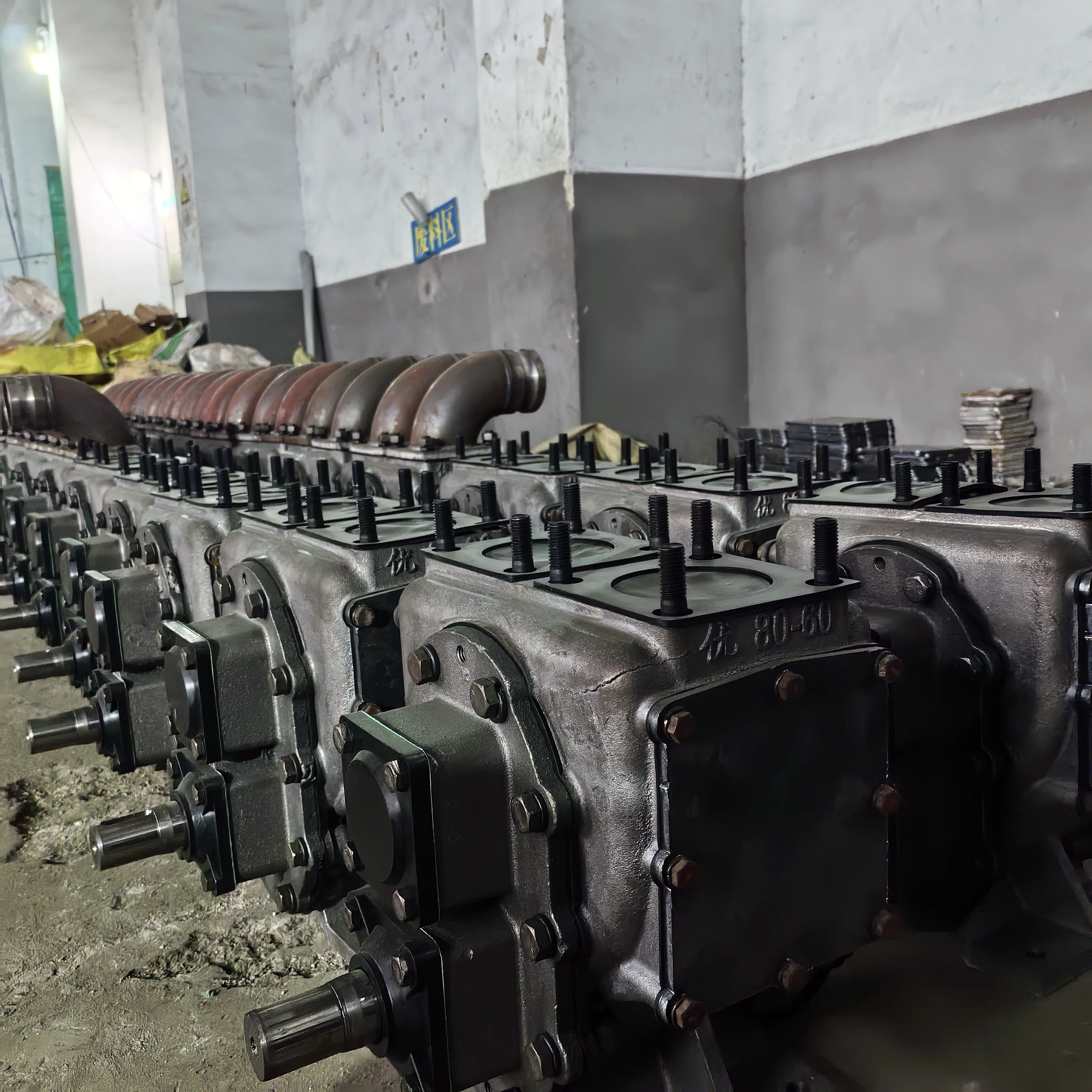 مضخة مياه الصرف الصحي الغاطسة المقاومة للتآكل عالية الجودة لمضخة شفط الطين للمياه القذرة