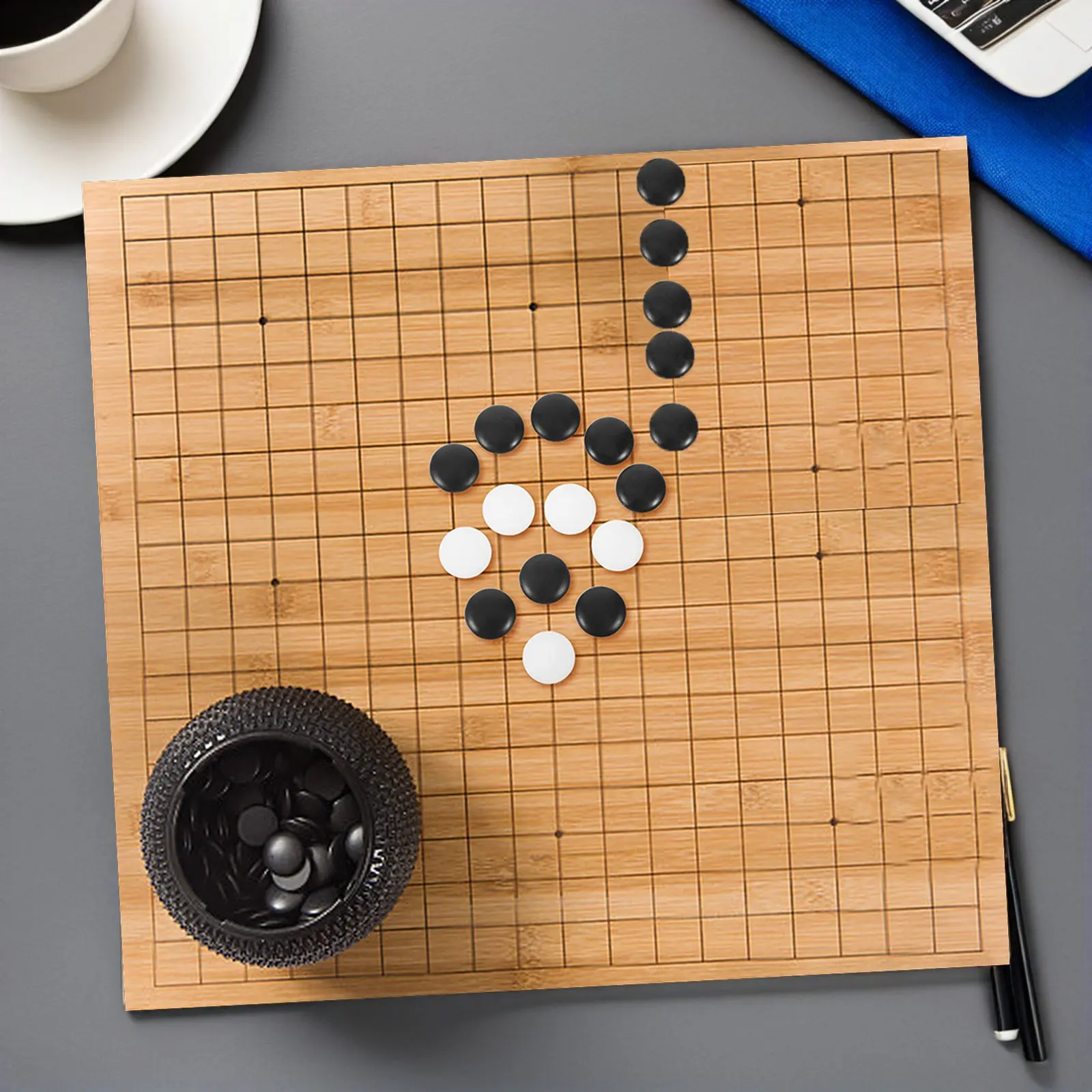 

200Pcs Go Chess Pieces Resin Material Compact Size Fine Polishing Smooth Surface Board Game Accessories Go Chess Pieces