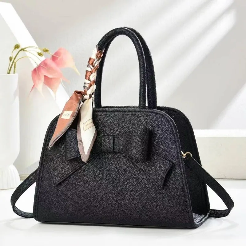 

Women Leather Luxury Fashion Designer Classic Crossbody Tote Bag Elegant Shoulder Handbag For Everyday Stylish Looks