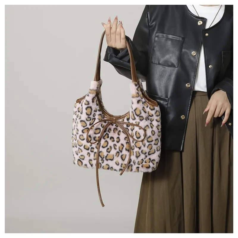 

Diaper Bag Fashionable Textured Crossbody Handbag Elegant Leather Designer Tote For Women Stylish Retro Purse