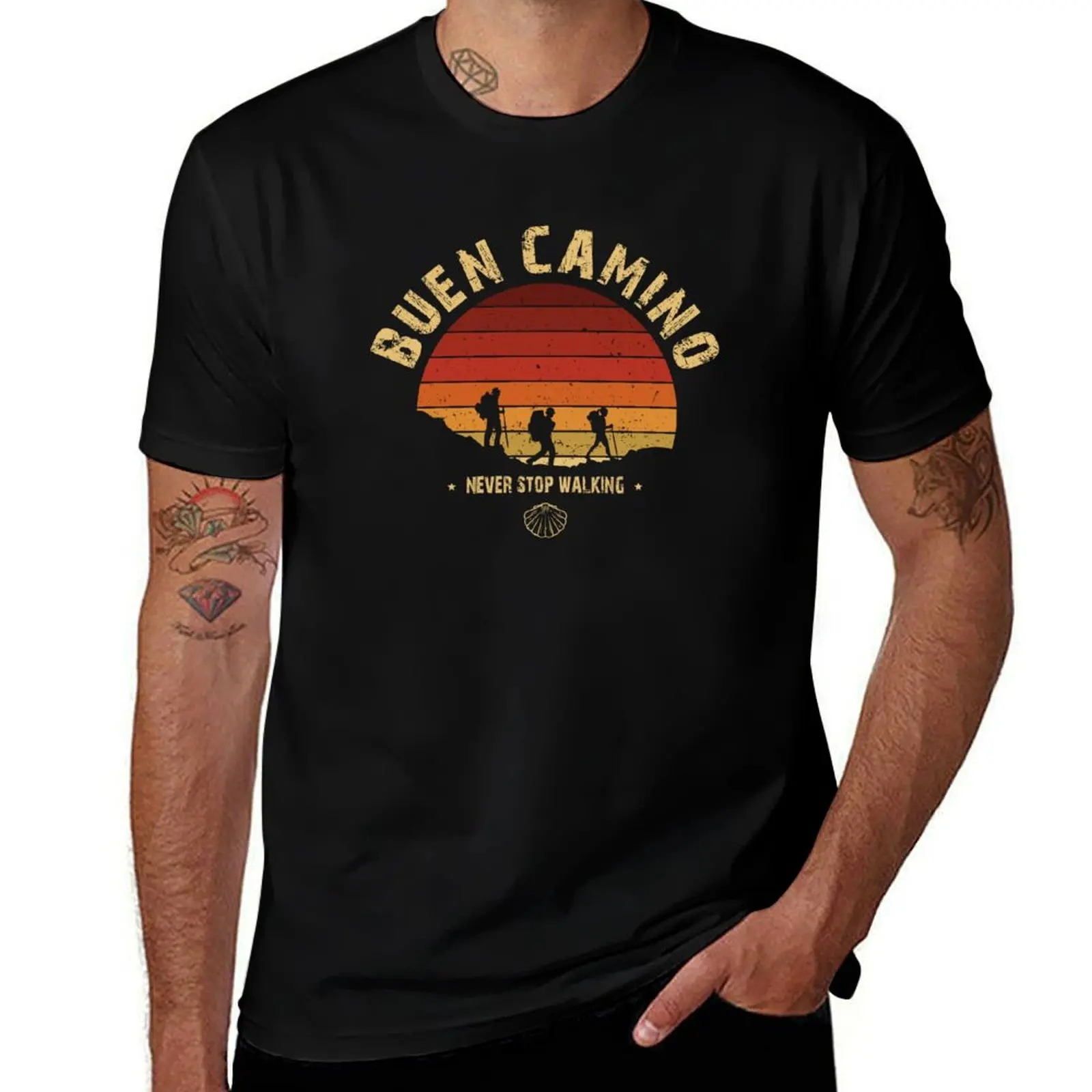 Hiking the Camino de Santiago Vintage Badge T-Shirt Casual Basic Short Sleeve T-Shirt