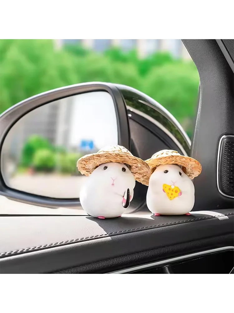 1pcs Super Cute Personalized Car Straw Hat Hamster Car Interior Decoration Window Edge Car Interior Decoration Center Console He