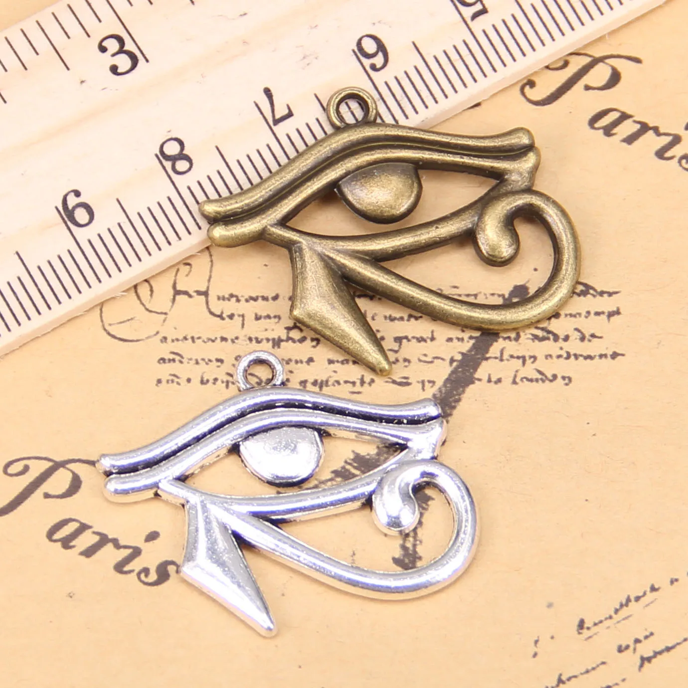 32pcs Charms For Jewelry Making ancient egypt eye of Horus 33x27mm Antique Silver Plated Pendants DIY Tibetan Silver Necklace