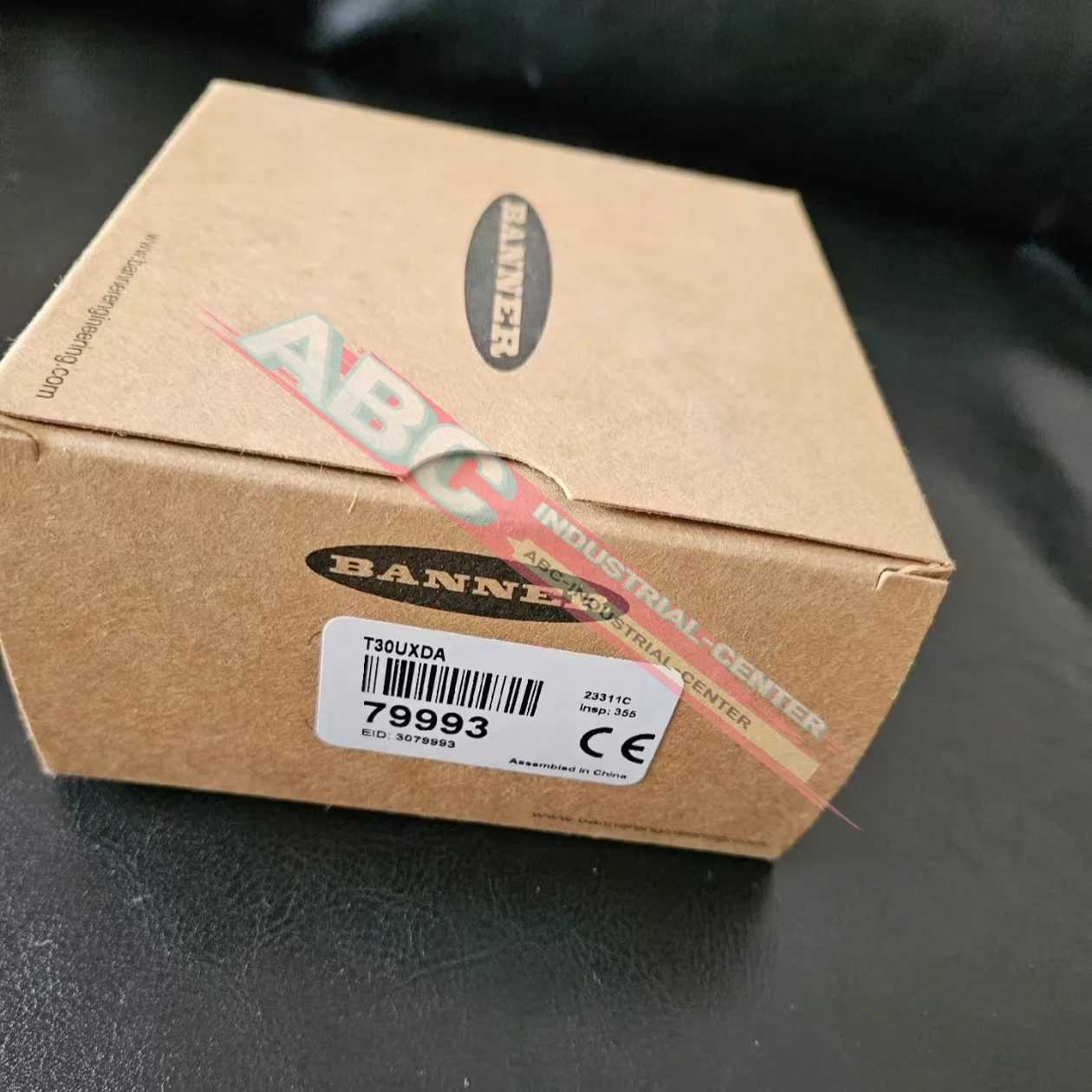 T30UXDC T30UXIA العلامة التجارية UItrasonic اختبار الاستشعار T30UXIB جديد