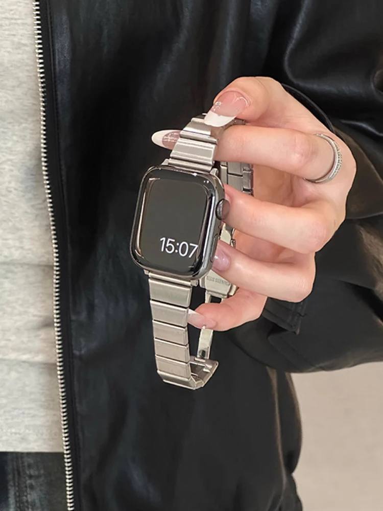 Cinturino in acciaio inossidabile di lusso per iWatch Ultra 10 9 8 7 SE 6 5 4 cinturino in metallo sottile per Apple Watch 38mm 40 41 42mm 44 45 46mm 49mm