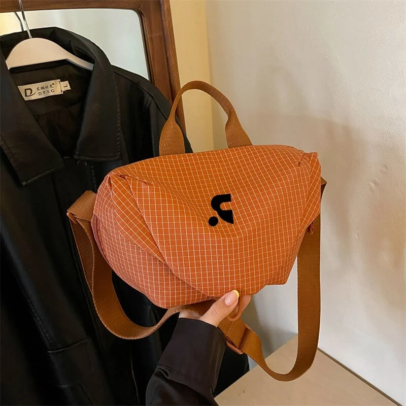 nuevo-bolso-bandolera-para-mujer-2026-versatil-ligero-casual-para-el-trabajo-de-un-solo-hombro-estilo-coreano-a-la-moda