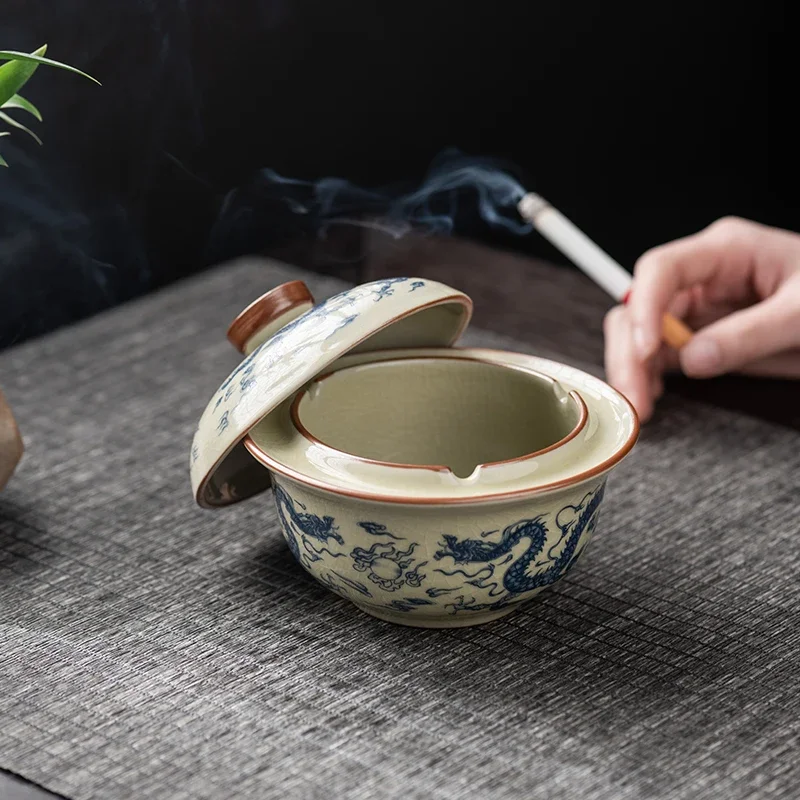 Chinese Style Ceramic With Cover Ashtrays, Home Living Room Office Decoration, Anti Fly Ash Dragon/Blessing Pattern Ashtray, 1Pc
