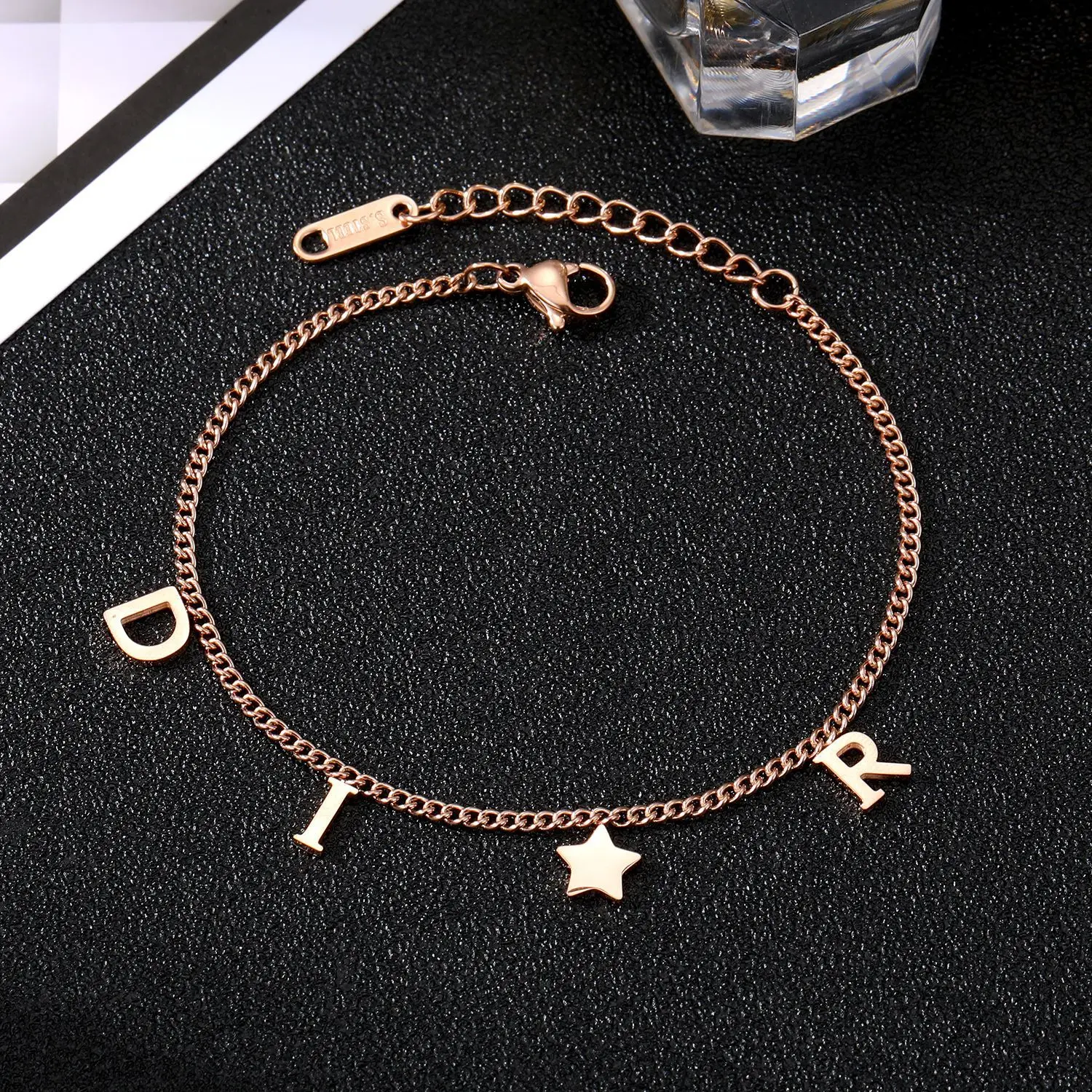 

Fashion Gold Color Letter D Star Bracelet for Women Men Couple Stainless Steel Link Chain Friendship Wrist Jewelry Party Gift