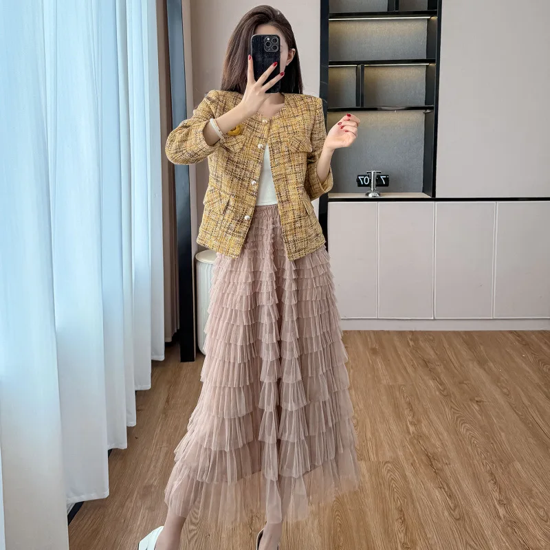 معطف صوفي خشن منقوش للنساء 2025 قميص جديد للربيع والخريف بنمط عطري صغير