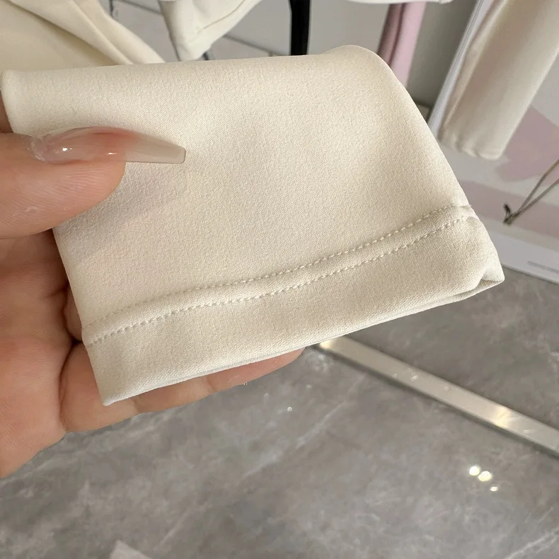 Feste Brustpolster, überkreuzter Rücken, Yoga-Kleidung, eng anliegend, schlankmachend, Sport-Langarm-Laufshirt, Fitness-Oberteil, Shirts – Detail 16