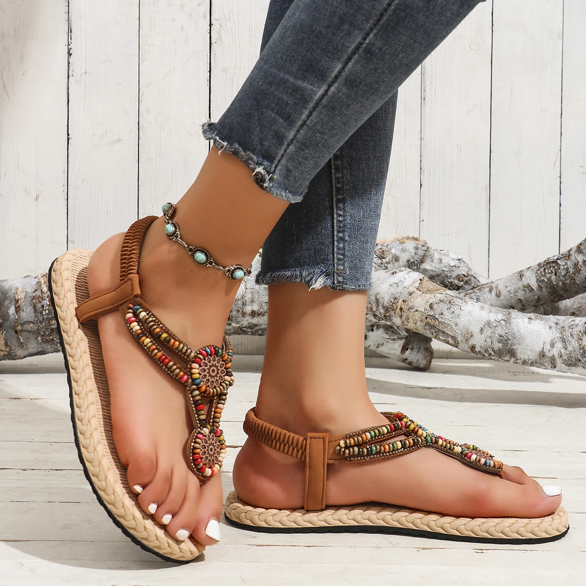Ladies retro casual Roman flat non-slip fashion beaded family style