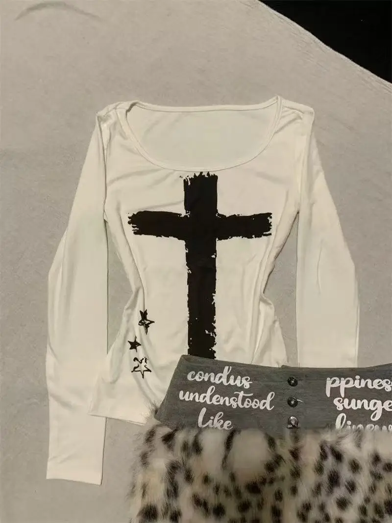 Y2k Slimเสื้อยืดCrossพิมพ์Goth 2 ชิ้นชุดผู้หญิงเซ็กซี่กระโปรงสั้นVINTAGEสาวร้อนO-คอPunkแขนยาวharajuku 90s Tees