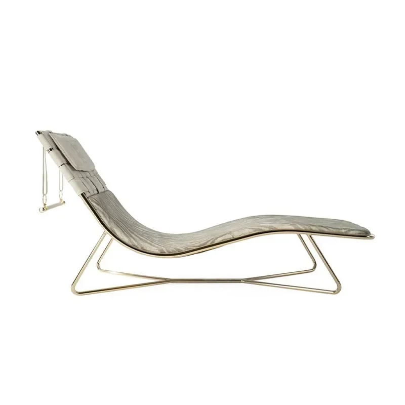 Light luxury recliner, wild leopard print, home living room balcony, modern high-end sense, creative and fashionable