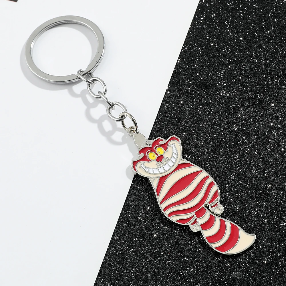 Disney Alice in Wonderland Keychain Cute Cheshire Cat Fashion Keychain Cartoon Pendant For Men And Women Jewelry Decoration