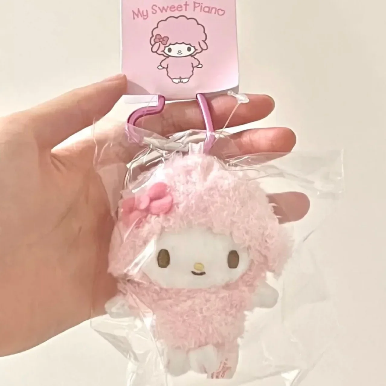 

Cartoon Saniro Key Chain Anime Figures My Melody Backpack Pendant Doll Accessory Heart Shaped Chain Toy Girls Gifts