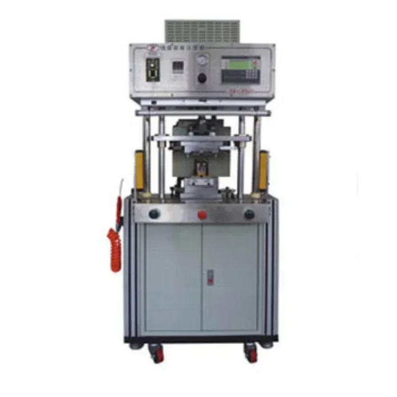 Small low pressure Plastic and Glue injection moulding machine for making in China