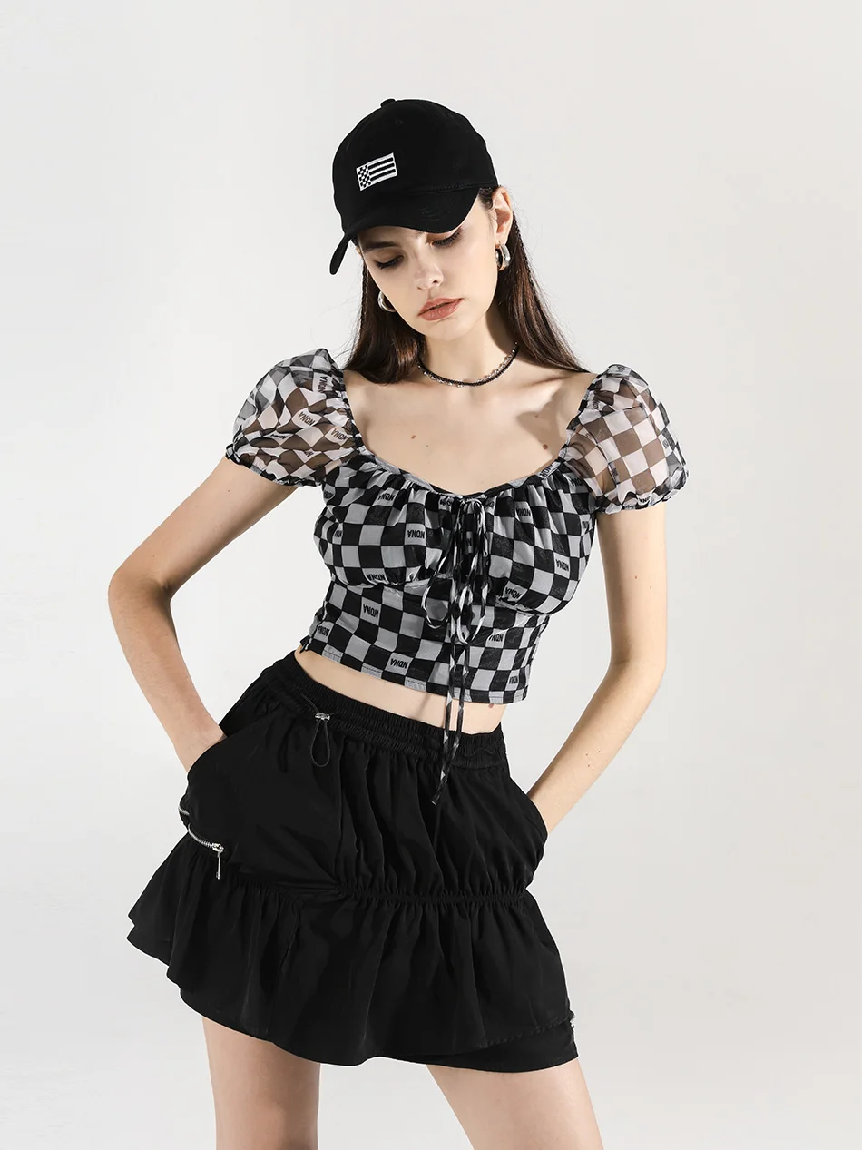 

Черно-белый топ с узором в виде картона, с завязками на талии, короткий, из полиэстера, короткая длина, полиэфирное волокно.