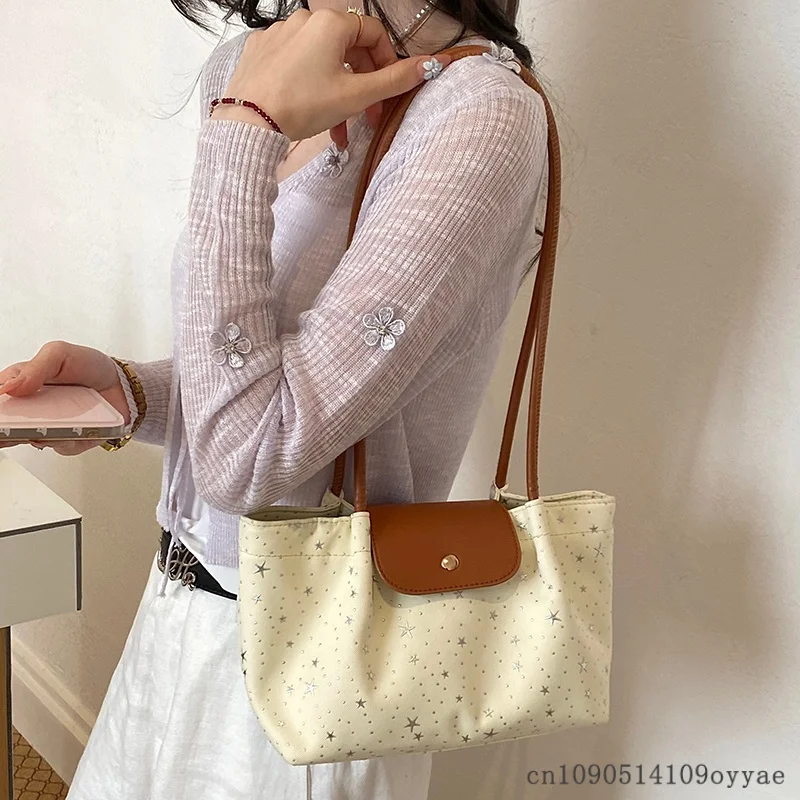 

Summer Women's Underarm Tote Bag 2026 New Large Capacity Sweet Style Shoulder Bag Casual Handbag Single Shoulder Bag