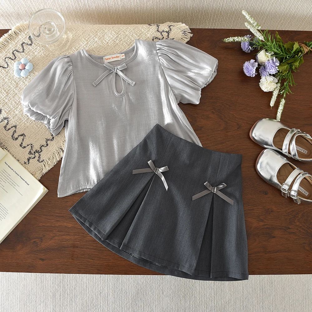 3-7 Years Old Fashionable and Sweet Summer Toddler Girl Clothes Silver Short Sleeved Top + Gray Bow Skirt Sets for Children