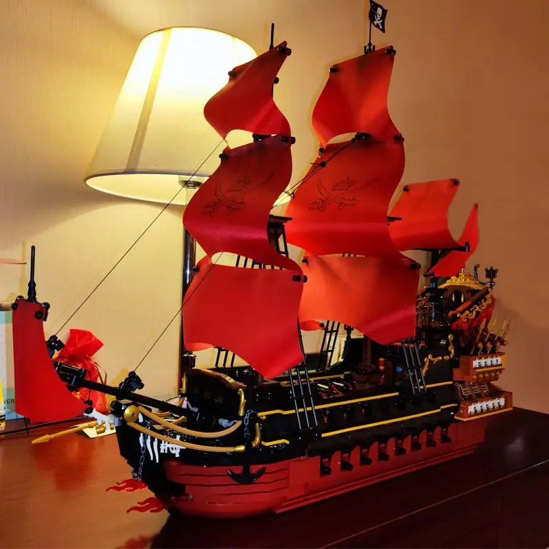 DK 6002 The Revenge Pirate Ship DIY Toys Building Block Boys\' Holiday Gifts Famous Film Series Model 3694Pcs