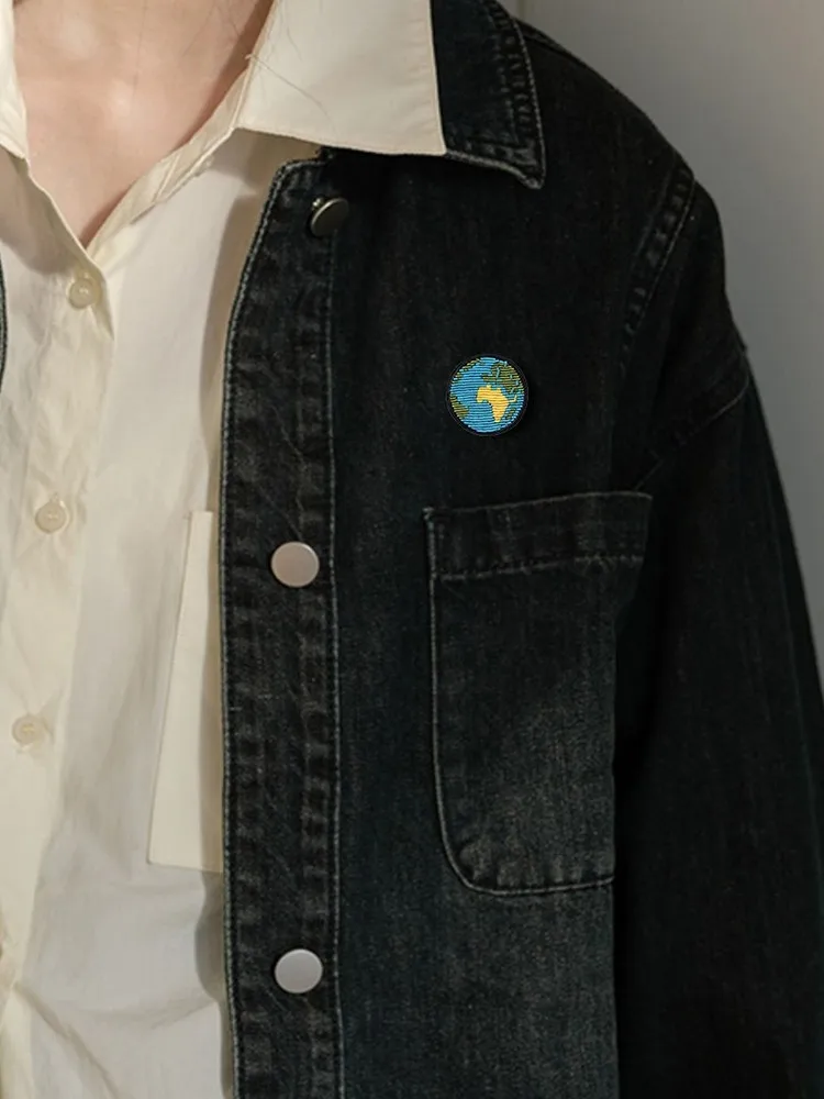 

Брошь «Земля» с ручной вышивкой, нежная булавка, модный нишевый аксессуар для одежды, шапок и сумок.