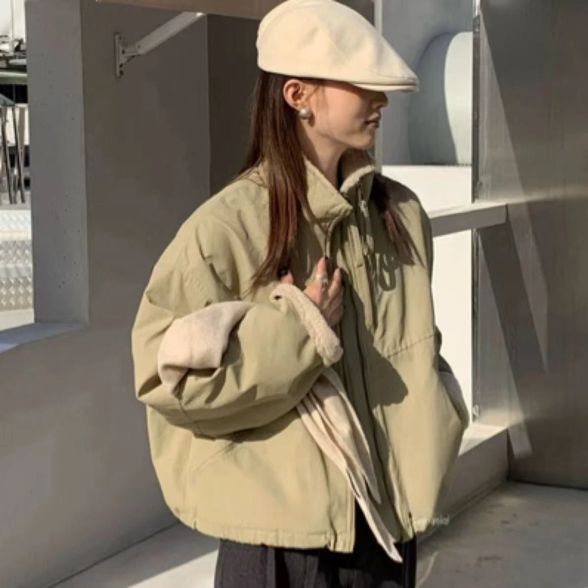 

Женская зимняя хлопковая стеганая куртка, корейское женское короткое пальто, легкое тонкое бархатное пальто в стиле ретро, свободная верхняя одежда