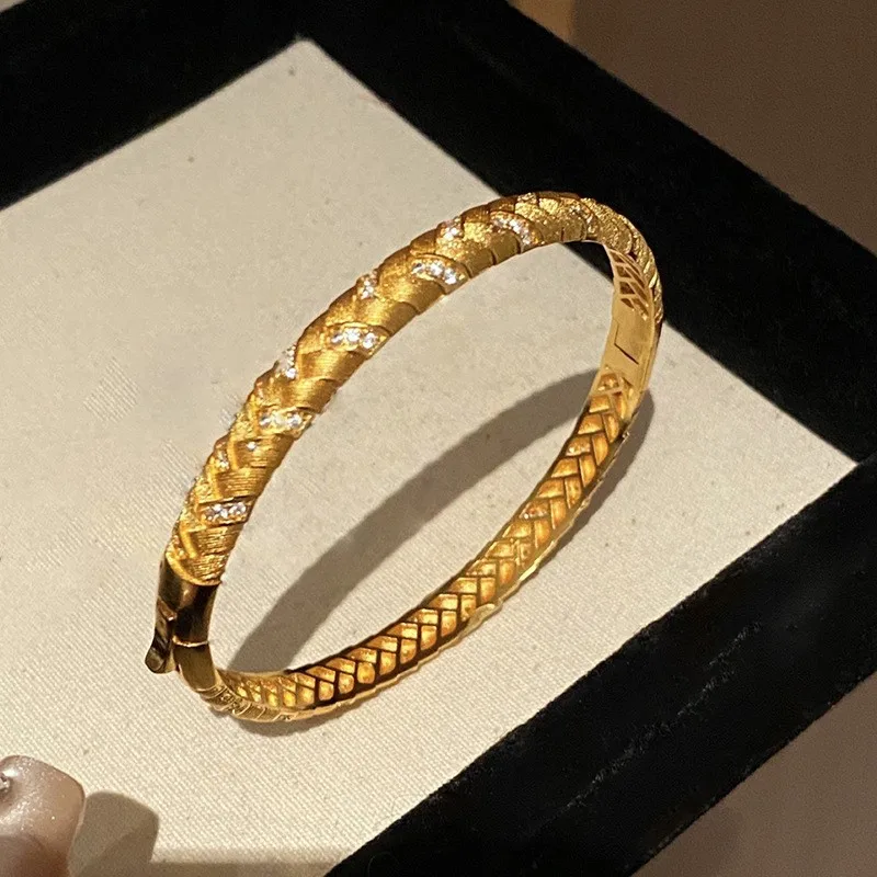 Suisui Pingan brushed 24K real gold bracelet for women full of diamonds and sparkling 9999 brushed braided pattern bracelet