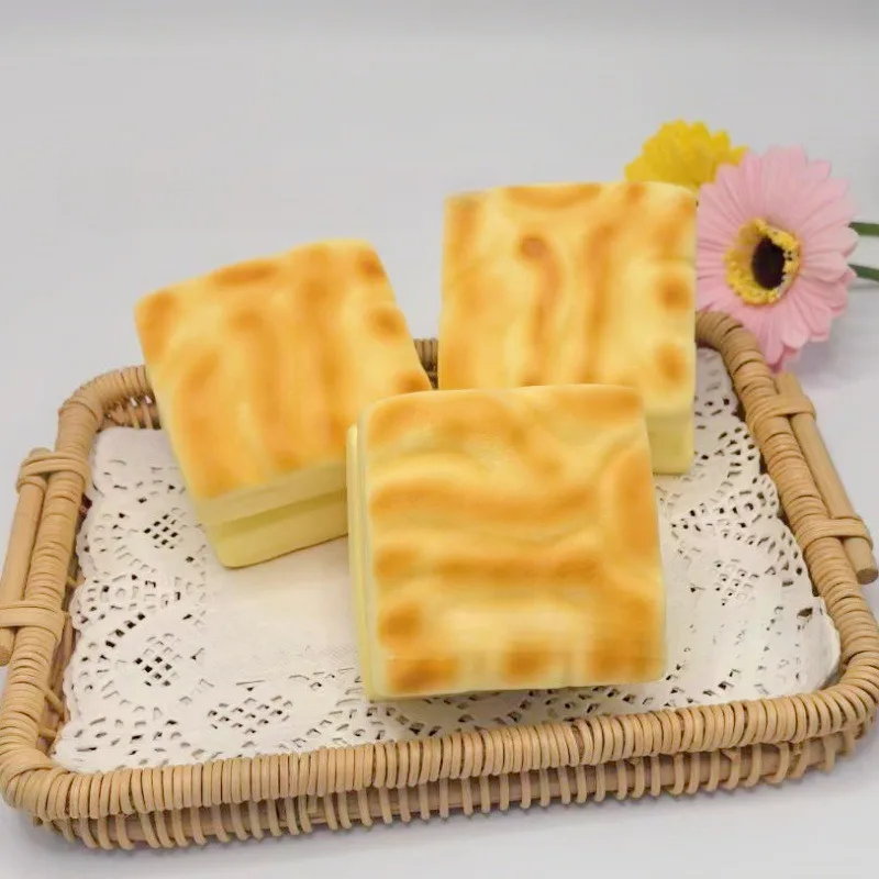 스퀴시 이중층 치즈케이크 슬로우 라이징 장난감 - 스트레스 및 불안 완화를 위한 매우 부드러운 감각 장난감 |   어린이 및 성인을 위한 선물