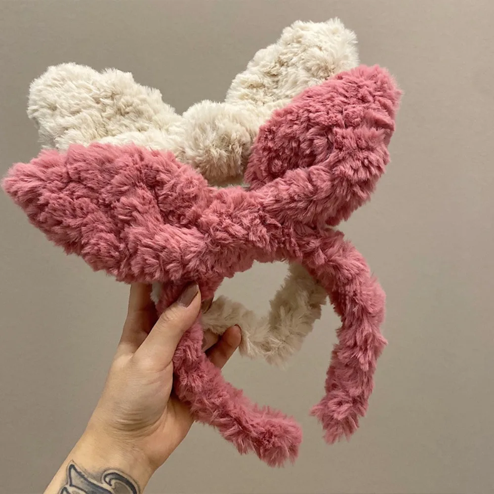 Serre-tête en peluche avec oreilles de lapin mignonnes pour femmes, nouveau serre-tête de lavage de visage pour l'hiver, couleur unie, accessoire de cheveux tendance pour influenceuses, pour filles