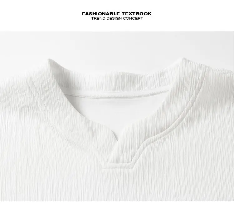 Herren-Herbstbluse mit V-Ausschnitt, langen Ärmeln, gecrinkeltem, luftigem, strukturiertem Stoff und abgerundetem Saum für Outdoor-Reisen im passenden Stil. – Detail 3