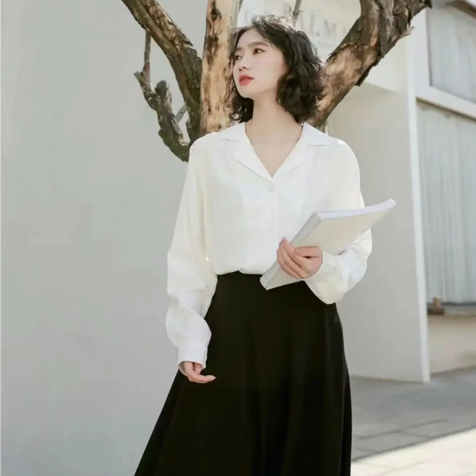 

Рубашки с длинным рукавом, женские атласные рубашки с v-образным вырезом, свободные рукава на шнуровке, романтические, женские, молодежные, для путешествий, весенний вид, удобные легкие