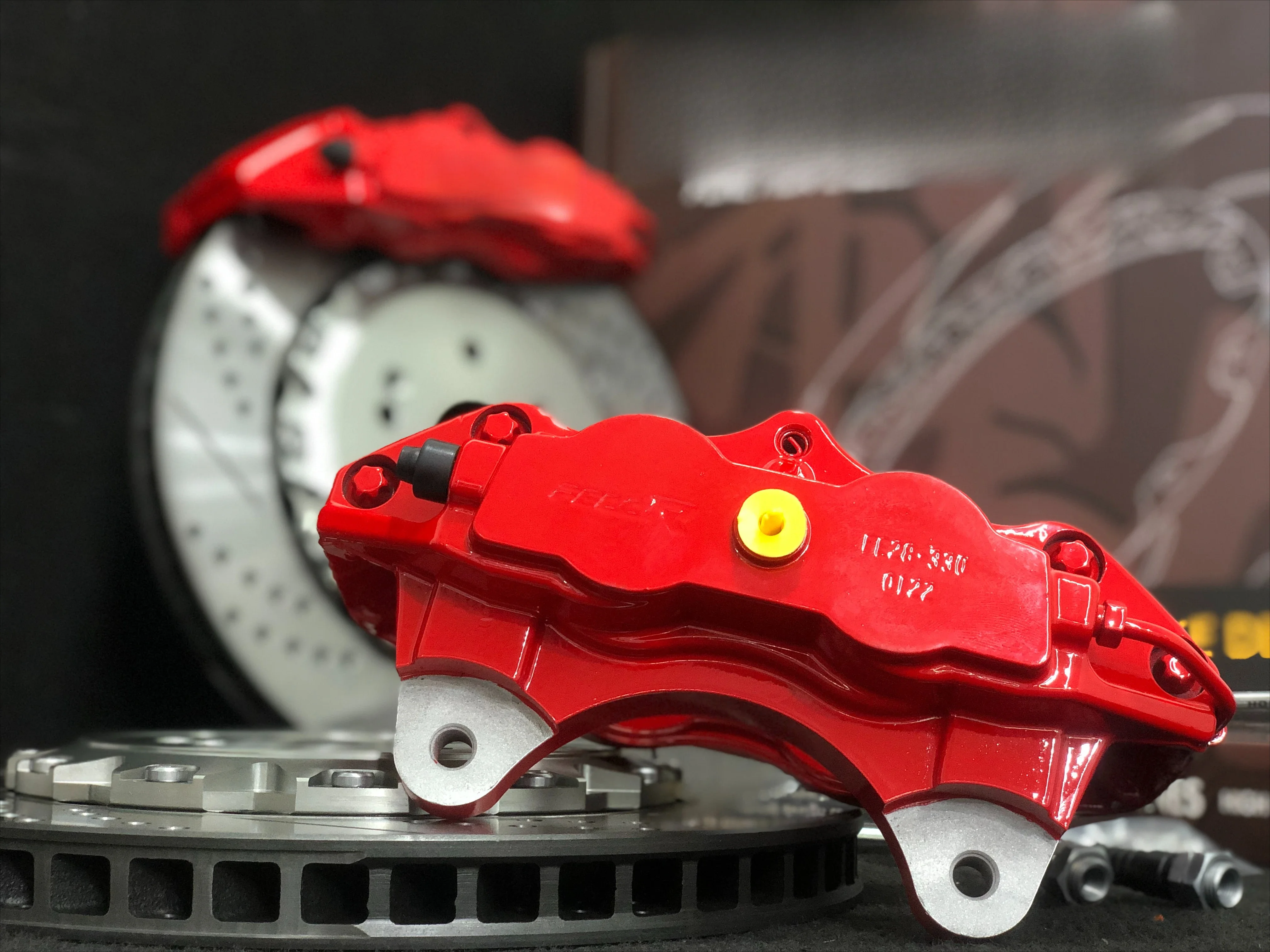 Modified Racing Brake Caliper 4 Port Caliper Sports Brake 4 Piston 330*28MM Big Brake Kits for Artez