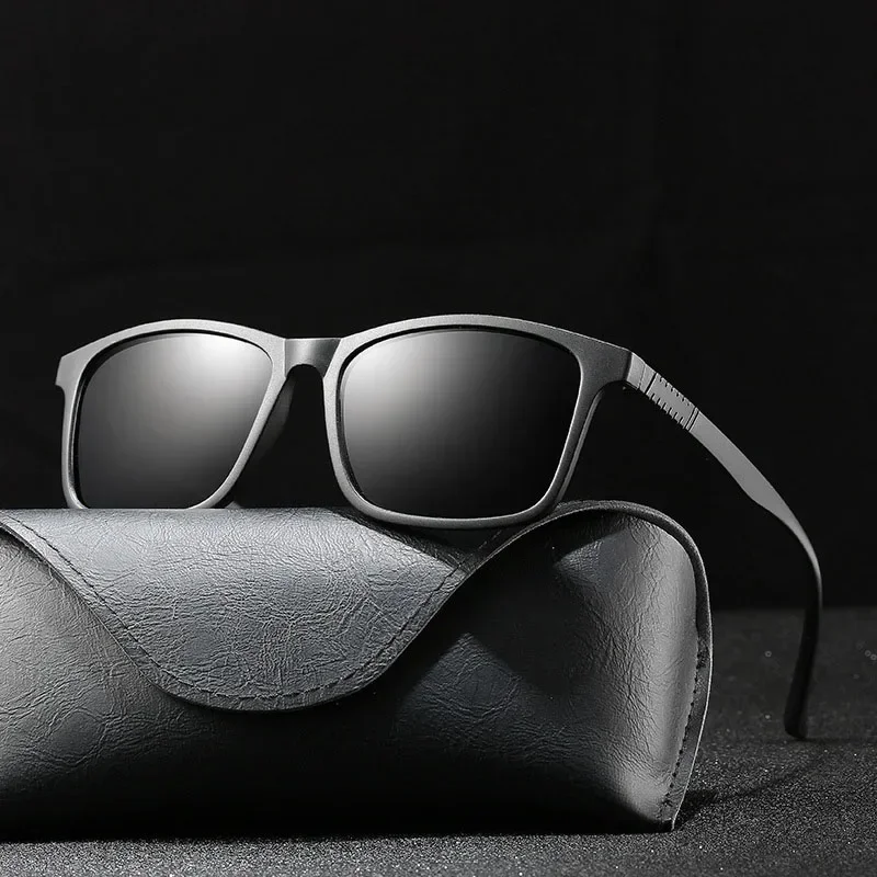 

Luxury Men Polarized sunglasses Fashion Vintage square Ultra Light TR90Frame Driving Fishing sun Glasses For Man UV400 Eyewear
