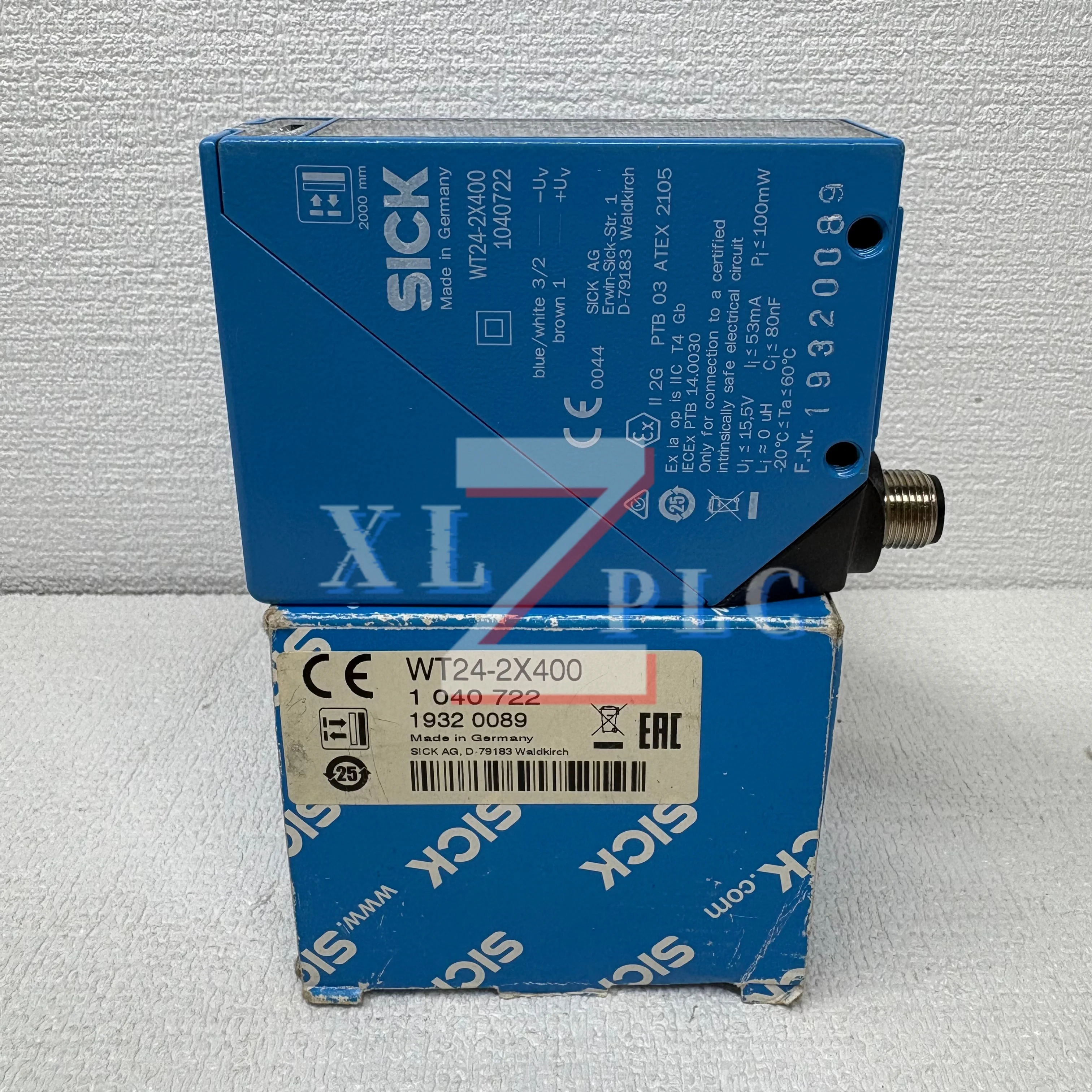 Diffuse reflection photoelectric sensor  New In Stock WT24-2X400 1040722
